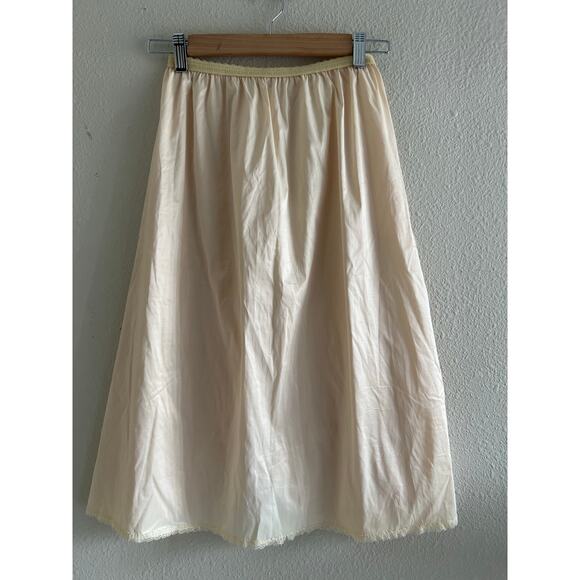 Henson Kickernick Vintage Long beige Slip skirt lace trim dainty intimacy flawed - Picture 1 of 9